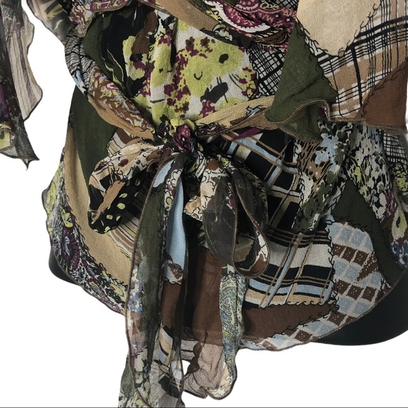 BCBGMAXAZRIA silk flutter sleeve wrap top | XS - Picture 5 of 7